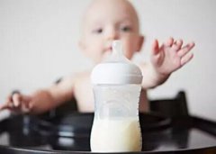 母乳分析仪厂家阐述最接近母乳的奶粉牛或羊奶