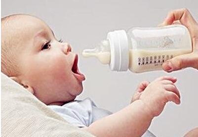 母乳分析仪厂家阐述最接近母乳的奶粉牛或羊奶粉更接近母乳