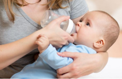 母乳检测仪器结果发现母乳喂养之后宝宝喝水是有一定时间阶段